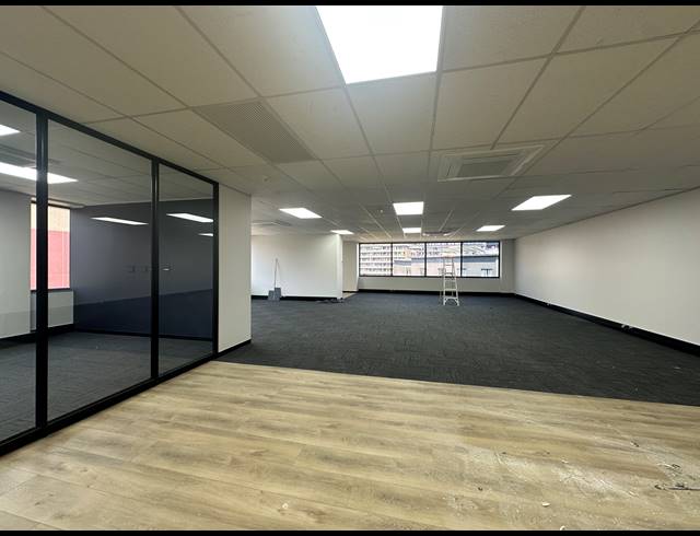 230M² OFFICE TO LET IN SANDTON CENTRAL